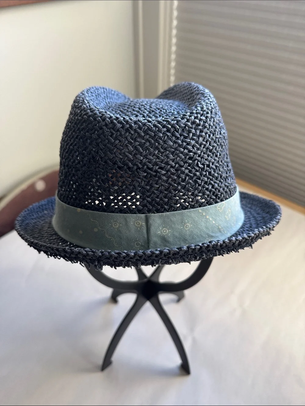True Religion Fedora Straw Hat Mens S/M Navy blue banded paper Beach coastal